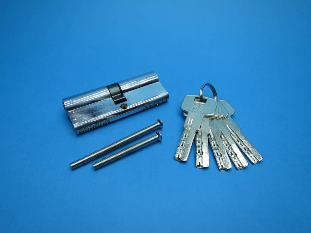 фото товара Цилиндровый механизм DWF PROFI 80мм (40*40) ключ/ключ, хром 5 перфо ключей